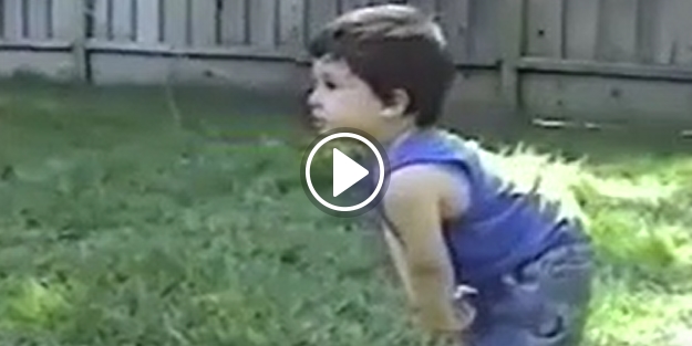 Minik çocuğun yüzüne top çarparsa...