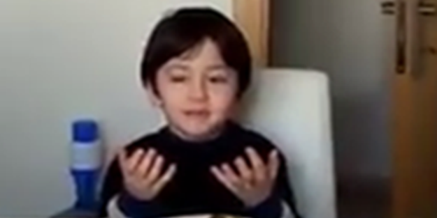 Minik Muhammed'den dua - VIDEO