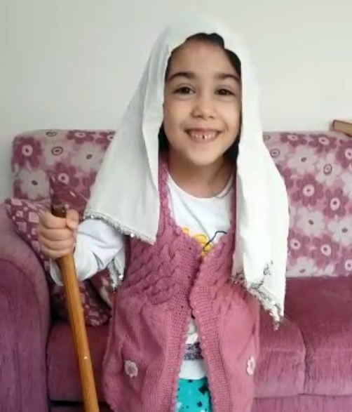 Minik öğrencilerden ‘evde kal’ çağrısı 