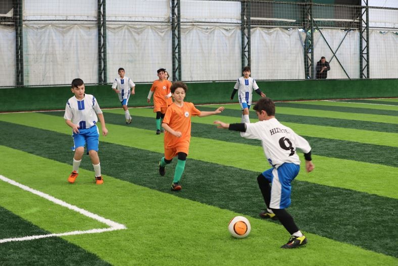 Minikler’de finale kalan takımlar belli oldu 