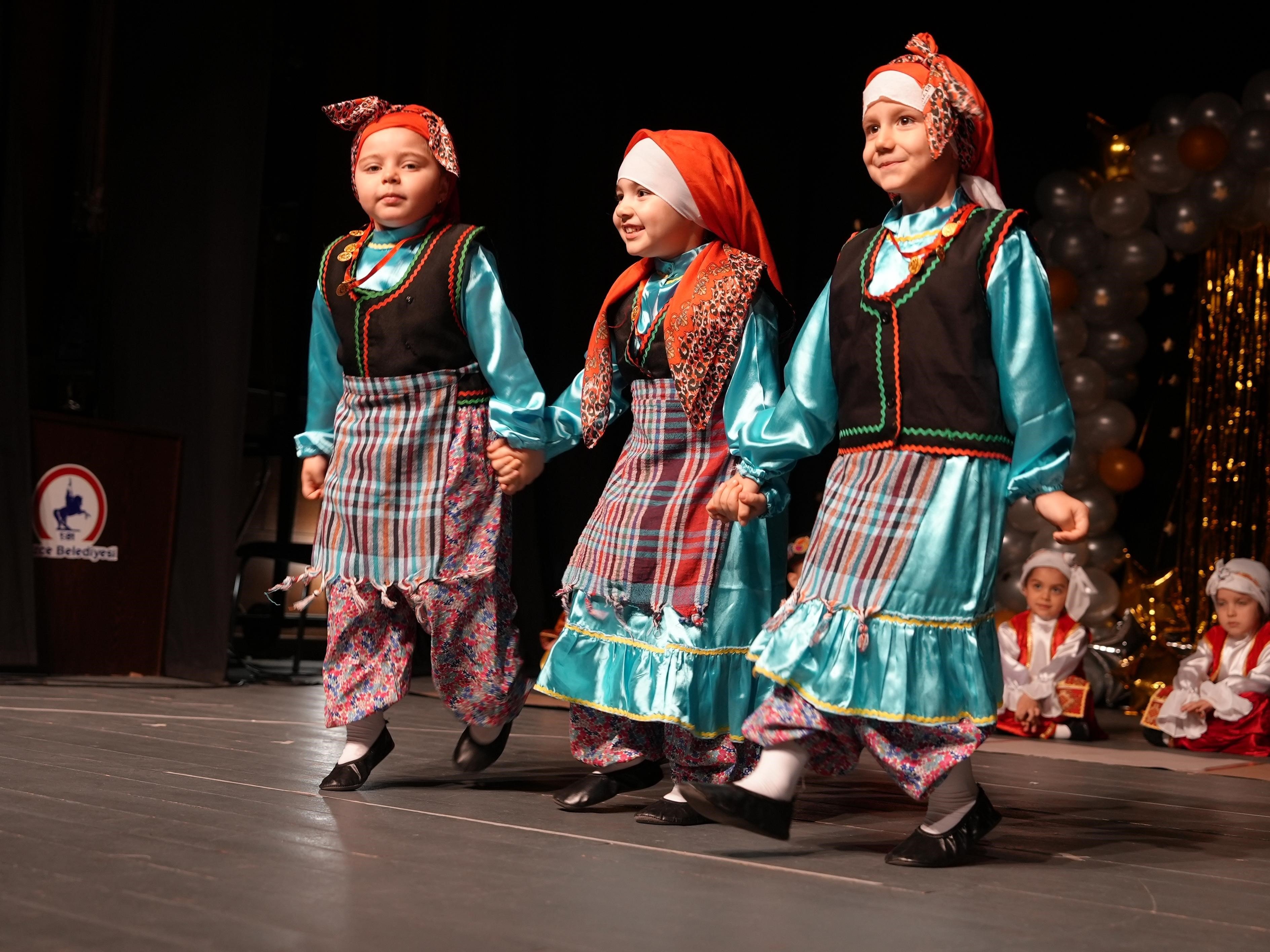 Miniklerden muhteşem gösteri