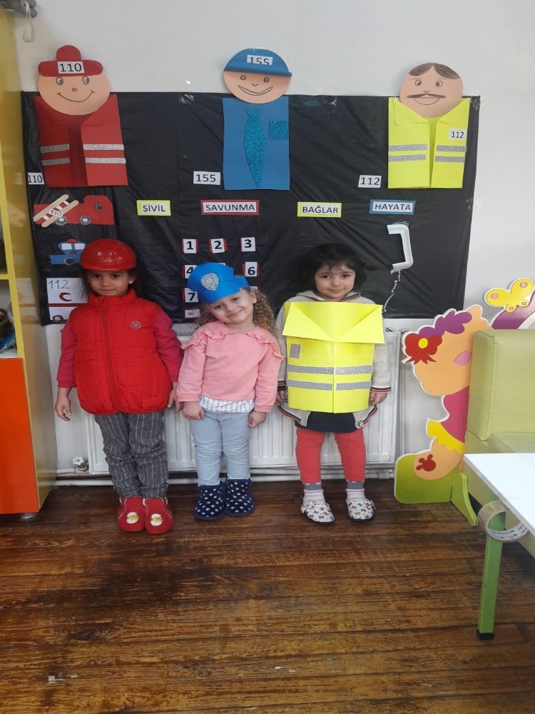 Miniklere sivil savunma eğitimi 