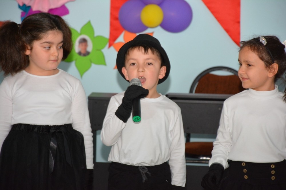 Miniklerin okuma bayramı heyecanı 