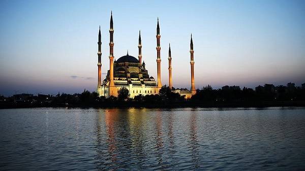 Miraç kandili ne zaman hangi gün? Miraç kandili ne zamana denk geliyor?