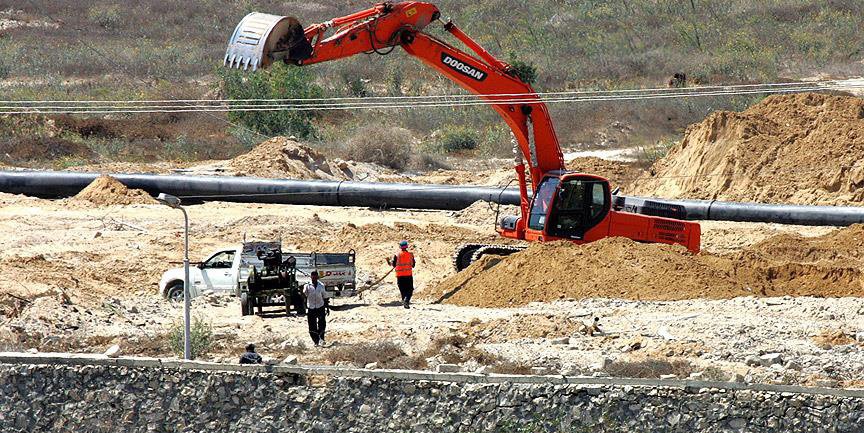 Gazze'nin can damarlarını kesiyor!
