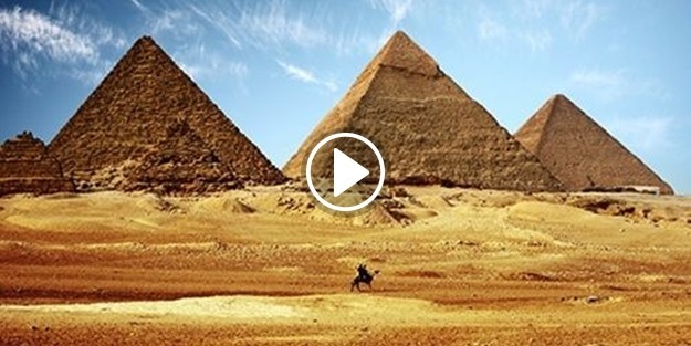 Mısır Piramitlerini uzaylılar mı yaptı?