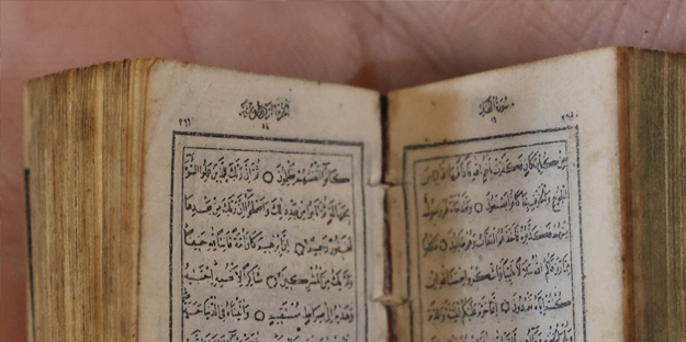 Mısır'da 150 yıllık küçük hacimli Kuran-ı Kerim nüshası