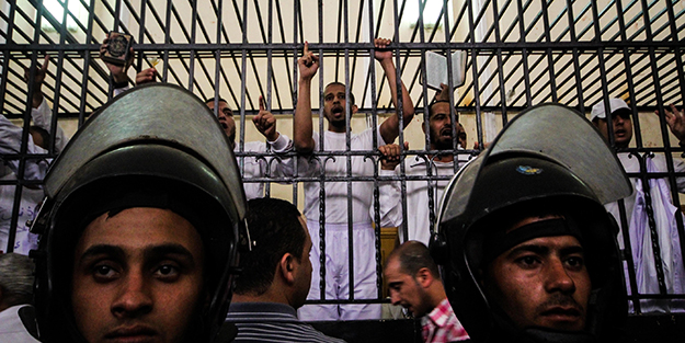 Mısır’da 169 darbe karşıtına beraat