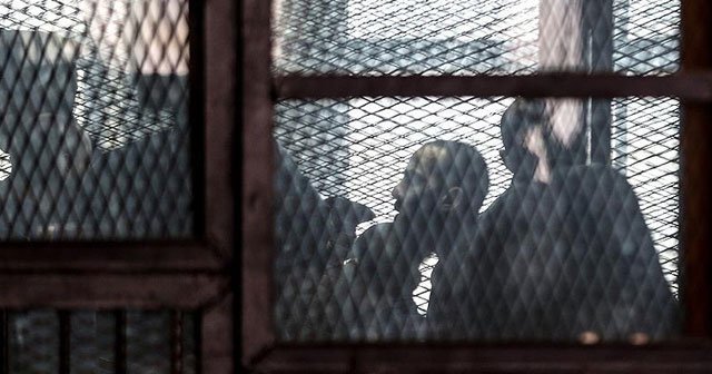 Mısır'da 22 kişiye müebbet hapis cezası verildi