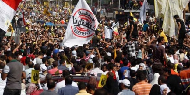 Mısır'da darbe karşıtı gösteriler