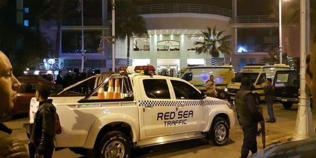 Mısır'da askere saldırı: 5 ölü