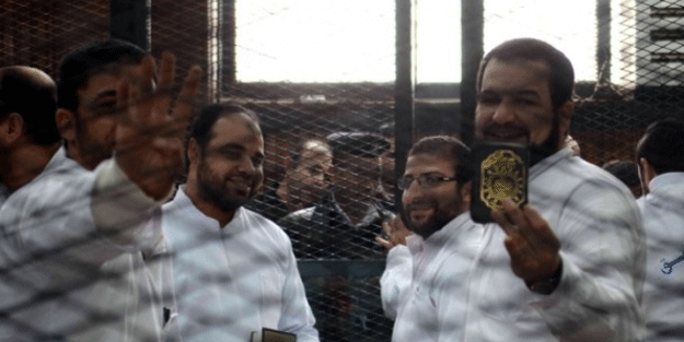 Mısır’ı hatırlayanınız var mı? 7 darbe karşısı idama mahkum edildi!