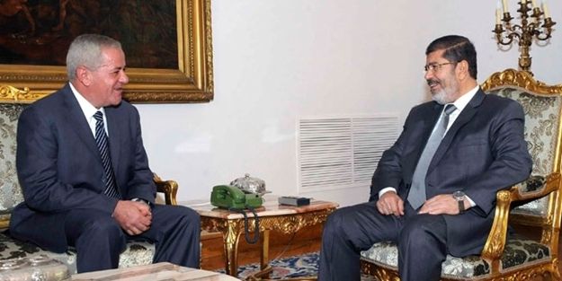 Mısırlı bakan hayatını kaybetti