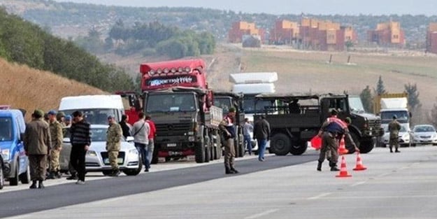 MİT görevlileri FETÖ'nün TIR ihanetini anlattı: Üzerimize çullanıp silah dayadılar