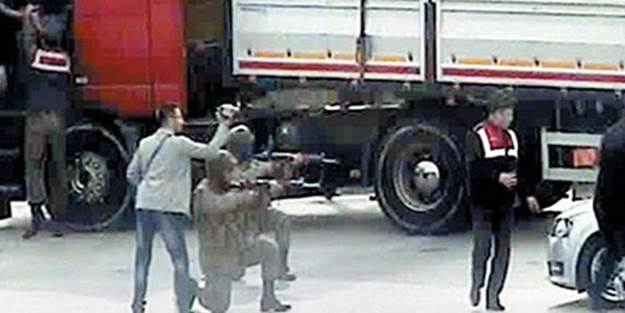 MİT mensuplarına terörist muamelesi