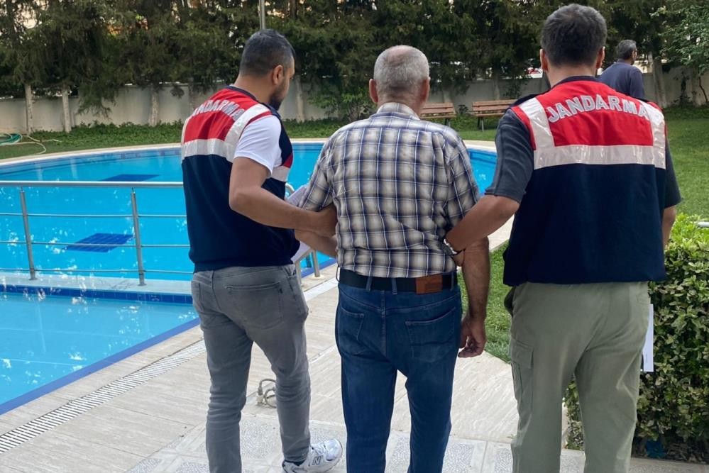 MİT’ten şafak baskını! DHKP-C’liler yataklarından alındı