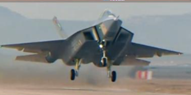 MMU KAAN ile ilgili hiç hesapta olmayan gelişme! Emekli albay az önce canlı yayında ilan etti