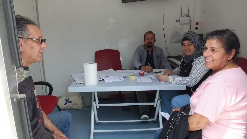 Mobil sağlık tırı Burhaniye’de 