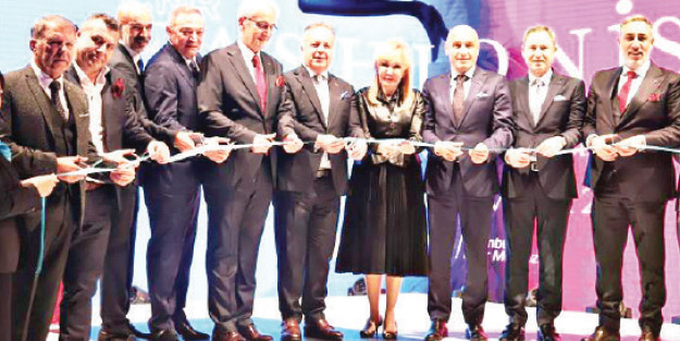 Modanın bilenleri Fashıonist’te buluştu