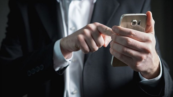 Modern çağın vebası nobofobi! Telefonu elinizden bırakamıyorsanız aman dikkat...