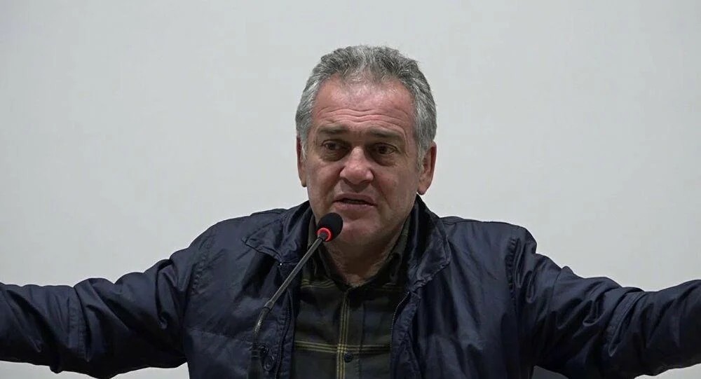 Modernist yalaka Mustafa Öztürk, kin ve hezeyan kusmaya devam ediyor… Muhafazakar kesimi 