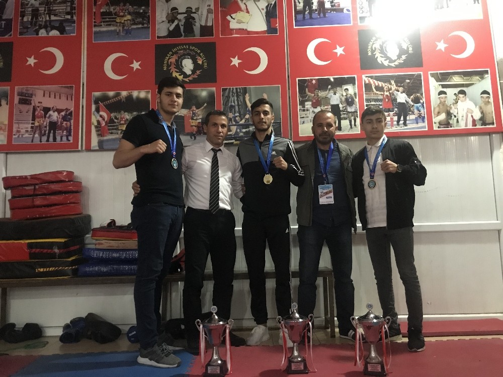 Mohikanlardan Mersin’e 3 altın madalya 