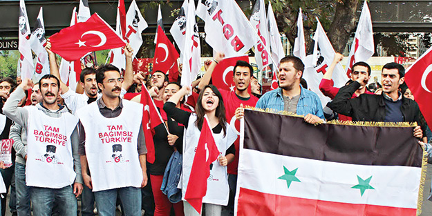 “Mollalar İran’a” diyenler İran’da