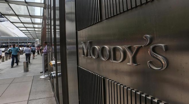 Moody's Fransa'nın kredi görünümünü arttırdı