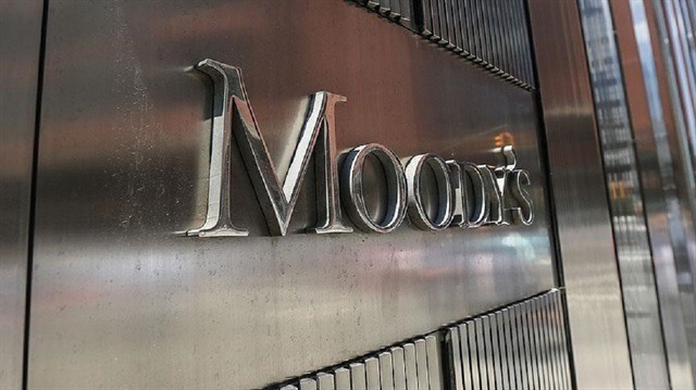 Moody's Yunanistan'ın notunu yükseltti