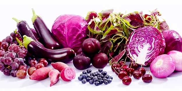 Mor besinler yaşlanmayı önlüyor