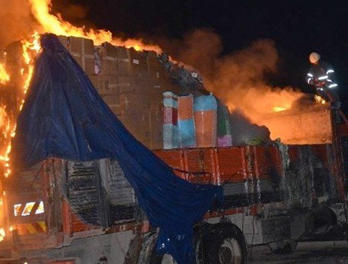 'Morali çok bozuk' diye araçları kundakladı!
