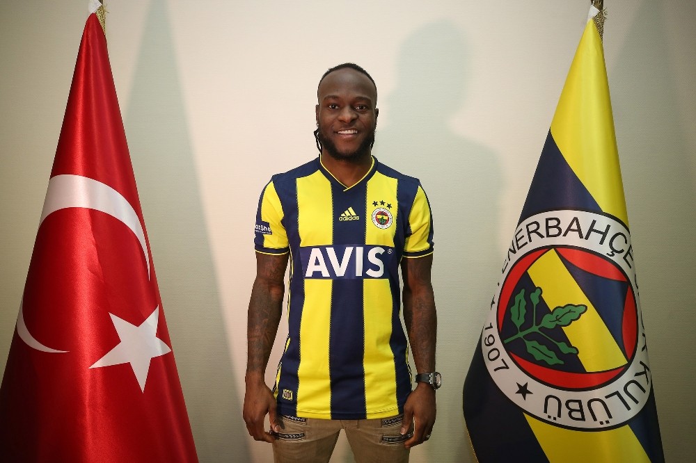 Moses’a hırsızlık şoku! 