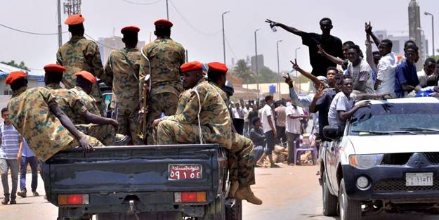 Mossad'ın ordu eliyle darbe yaptığı ortaya çıktı! Ülkede yeni darbe endişesi...