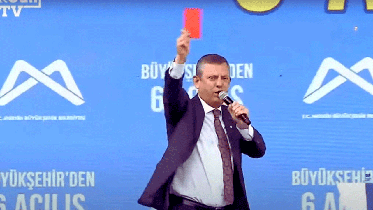 Motoru iyice yaktı… Sefil dediğin millet konseri ne yapsın Özgür!