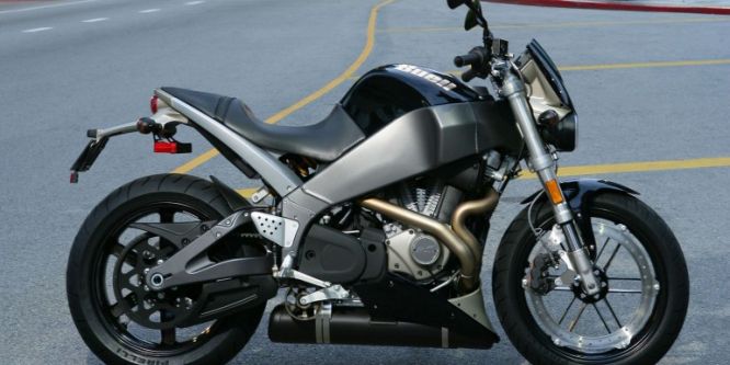 Motosikletli gençten örnek davranış