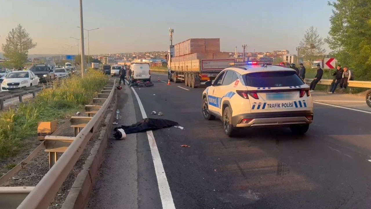 Motosiklet bariyere çarptı! Genç kız hayatını kaybetti
