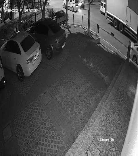 Motosiklet otomobil ile çarpıştı: 1 yaralı 