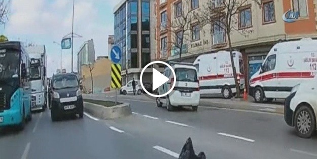 Motosiklet sürücüsü ölümden döndü!