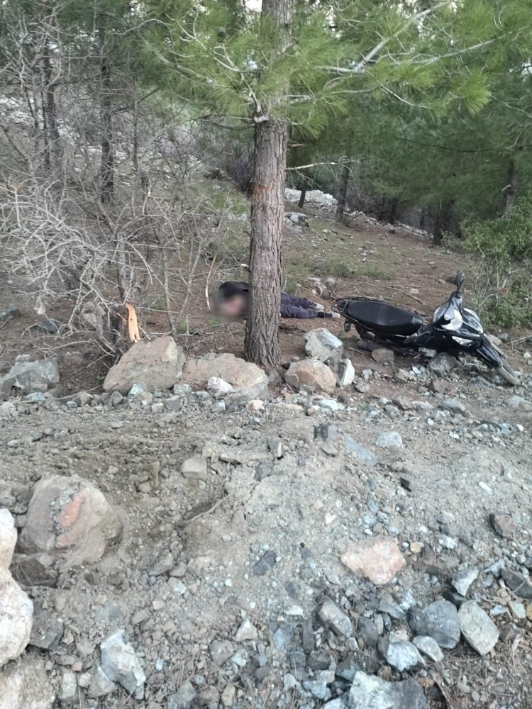 Motosiklet uçuruma düştü: 1 ölü 
