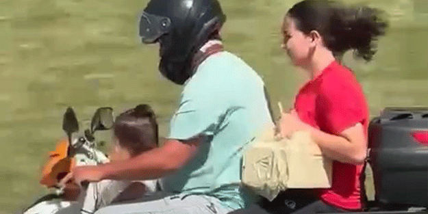 Motosikletle tehlikeli yolculuklar kamerada