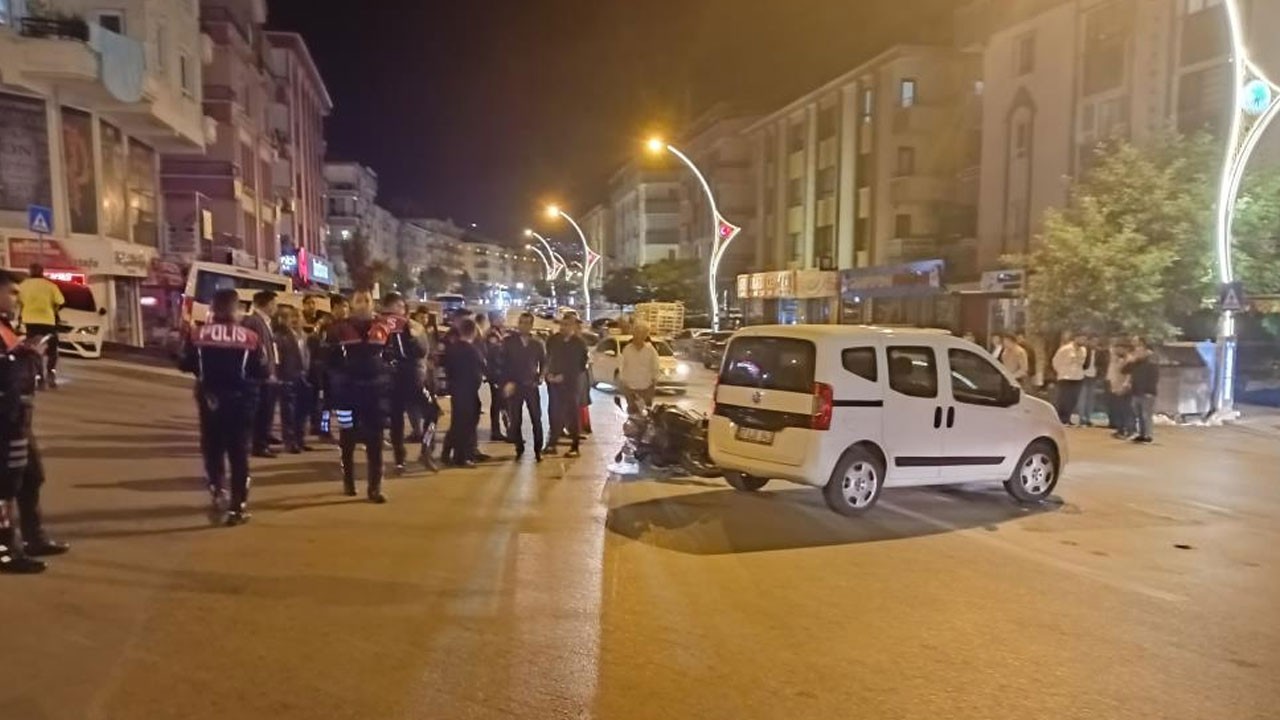 Motosikletli polisler: 2 polis memuru yaralandı