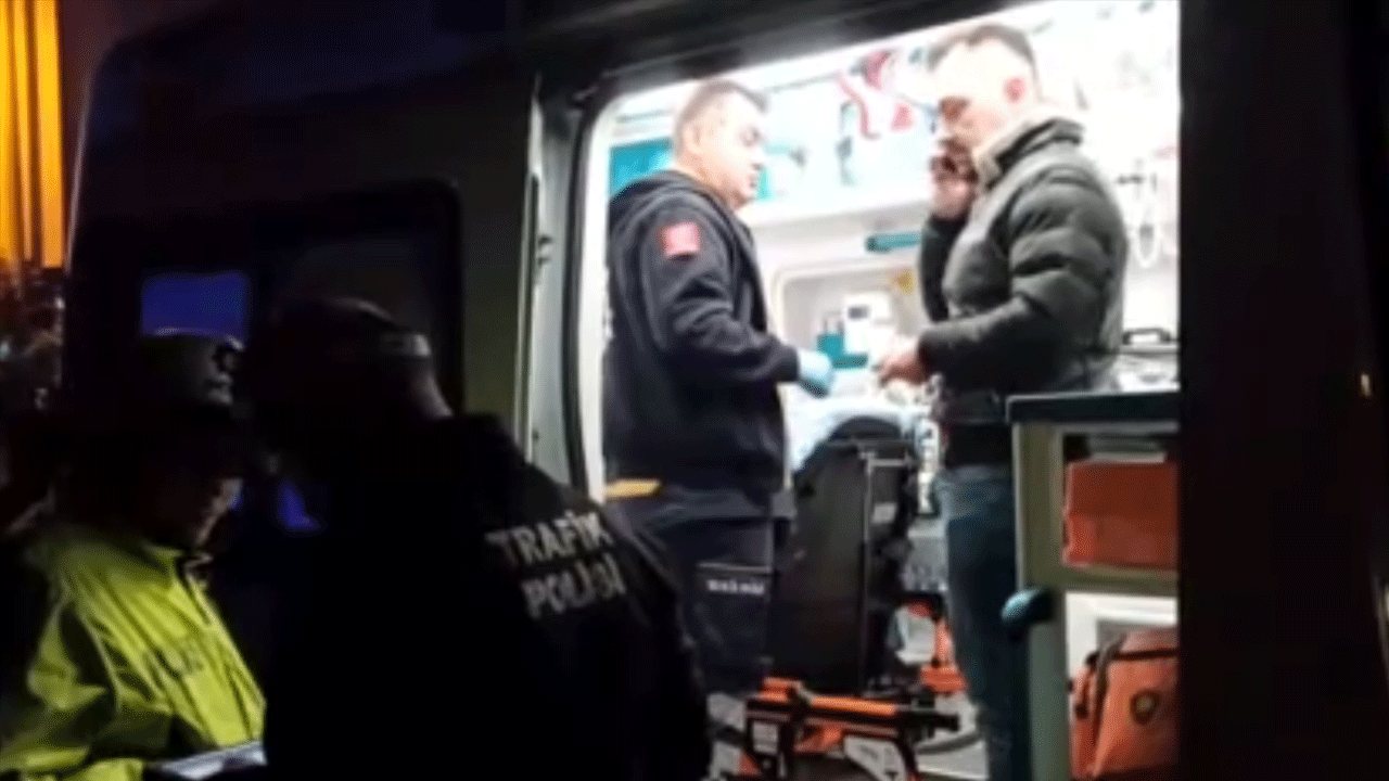 Motosikletli yayaya çarptı! 2 yaralı