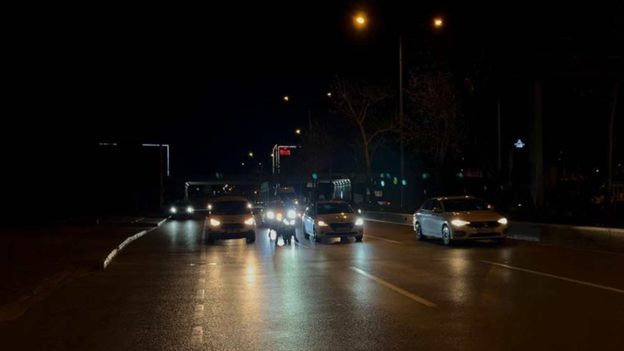 Motosikletliler lodosta ilerlemekte güçlük çekti