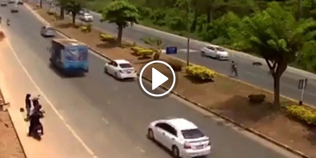 Motosikletlinin intikamı ağır oldu!