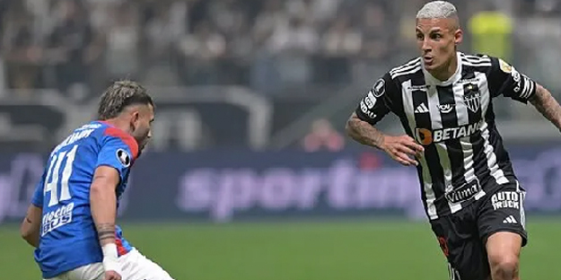 Mourinho devreye girdi ve bomba her an patlayabilir! Sol bek sorunu çözülecek mi?