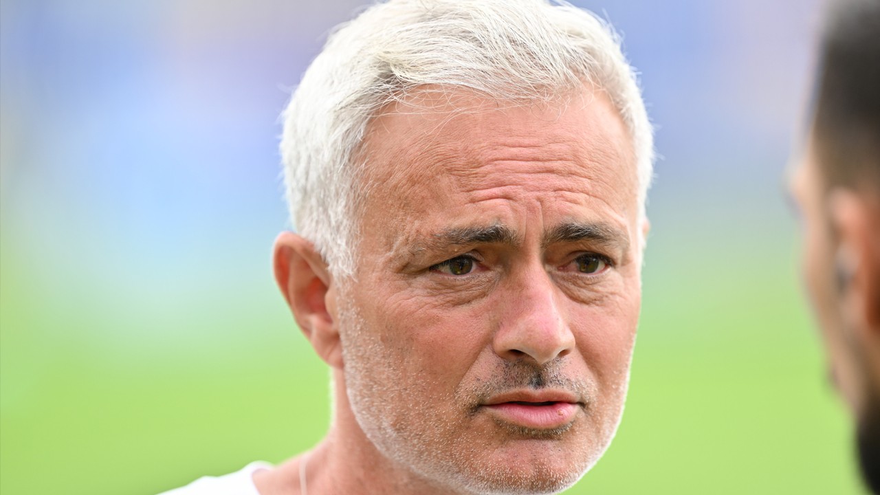 Mourinho kara kara düşünüyor! Savunmaları delik deşik eden bir isimdi oysa: Mou’ya geri adım attırdı: Onay verdi…