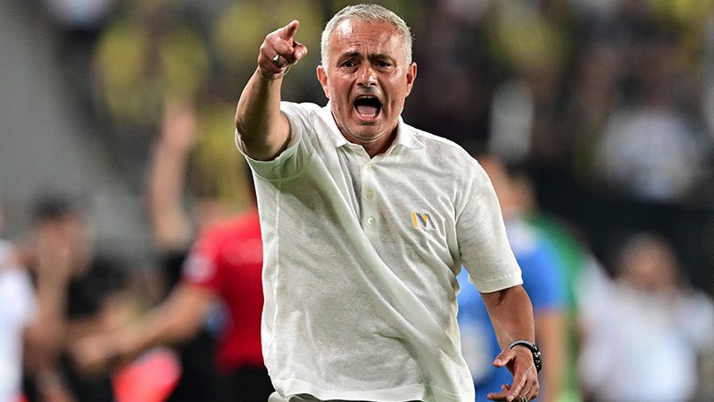 Mourinho resti çekti: “Eşyalarımı toplar giderim”