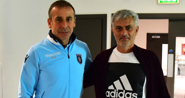 Mourinho'dan Başakşehir'e ziyaret