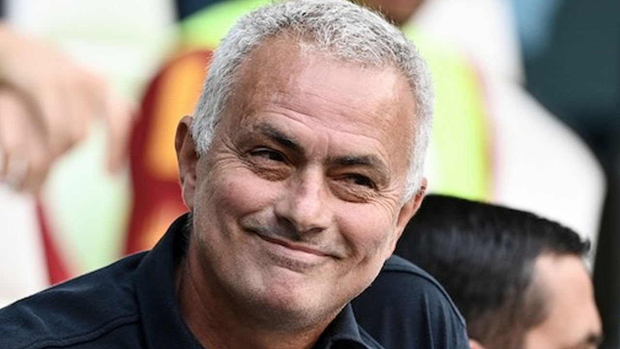 Mourinho'dan taraftarı sevindiren haber!