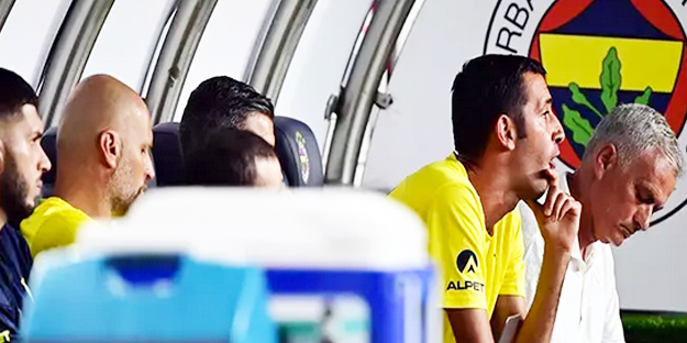 Mourinho'nun sinirleri bozuldu! Portekizli fabrika ayarlarına geri döndü! Geldiğinde çok sakindi ama…